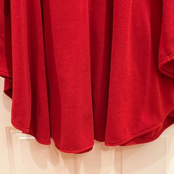 Le Moda Women's Cape Poncho Red w/ Black Faux Fur Collar & Pockets One Size EUC - Picture 8 of 11